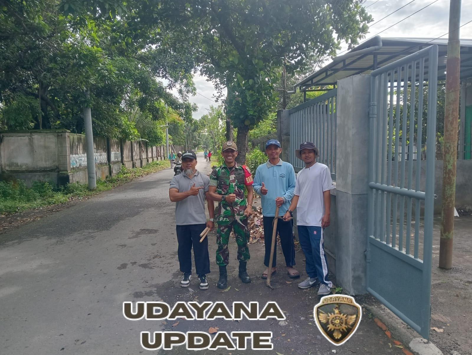 Aksi Nyata Babinsa Ombe Baru Jaga Kebersihan Lingkungan