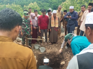 Peletakan Batu Pertama Pondok Pesantren Al-Hamid di Desa Rora Berlangsung Khidmat