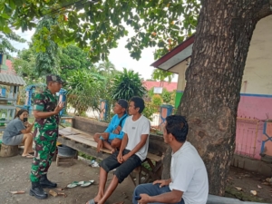 Komsos Babinsa di Lingkungan Ncera Pererat Hubungan TNI dan Masyarakat