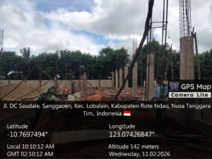 Babinsa Kodim 1627/Rote Ndao Pantau Pembangunan KDKMP di Desa Lekunik