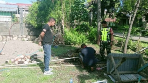Babinsa Koramil Aesesa Aktif Monitoring Wilayah dan Komsos di Kelurahan Danga