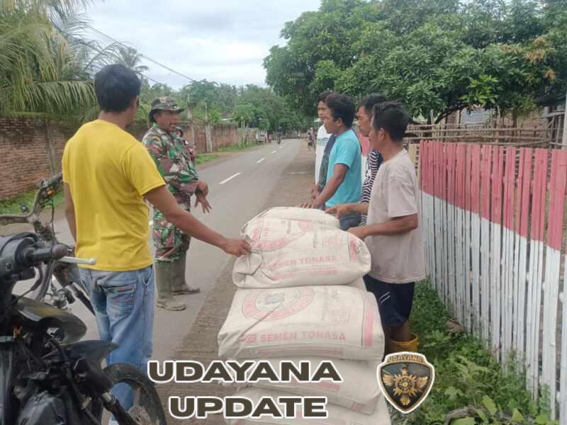 Gotong Royong di Nggaro, Tanda Kuatnya Sinergi Antara Satgas TMMD dan Masyarakat