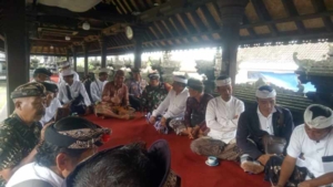 Anggota Koramil 1623-06/Selat Hadiri Rapat Persiapan Upacara Aci Penanggluk Merana