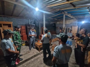 Babinsa Siangan Bersinergi Gelar Patroli dan Sidak Duktang, Wujudkan Desa Aman dan Tertib