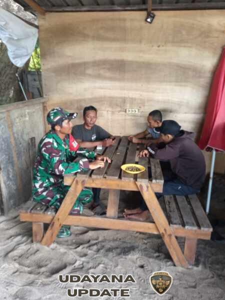 Komsos Babinsa di Labuhan Kertasari, Situasi Wilayah Terpantau Aman
