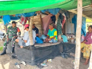 Lewat Komsos, Babinsa Goa Ajak Warga Tingkatkan Kepedulian Lingkungan
