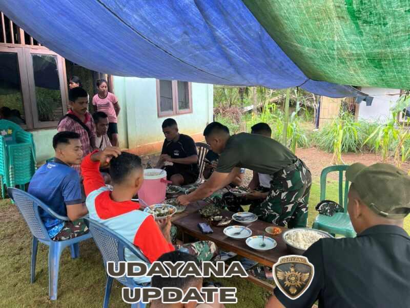 Hangat dan Penuh Kekeluargaan, Satgas TMMD Ke-127 Kodim 1603/Sikka Makan Bersama Warga Desa Werang