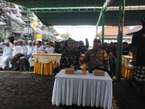 Babinsa Gunaksa Atensi Pengukuhan Jaga Baya Bala Ki Mantri Tutuan Provinsi Bali