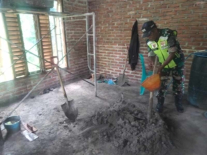 Babinsa Koramil 1625-05/Aesesa Aktif Komsos dan Monitoring Wilayah di Danga
