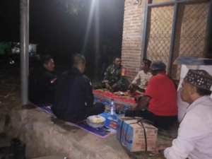 Sinergi Babinsa dan Karang Taruna, Ronda Malam Perkuat Kamtibmas di Serakapi