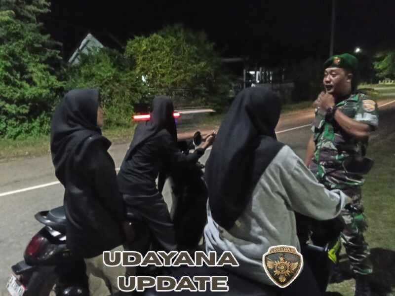 Cegah Gangguan Kamtibmas, Koramil 1628-05/Jereweh Laksanakan Patroli Rutin