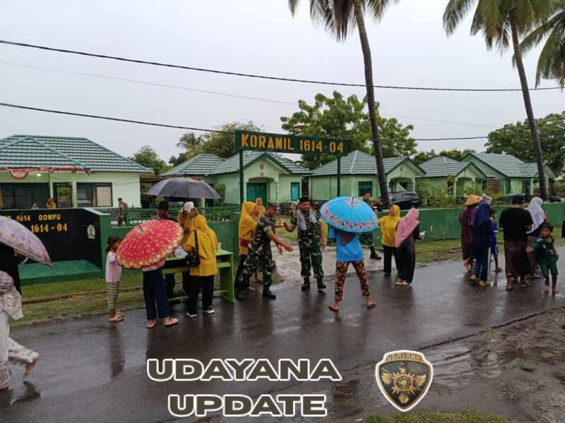 Hangatnya Kebersamaan Ramadan, Koramil 04/Kilo dan Persit Berbagi Takjil untuk Warga