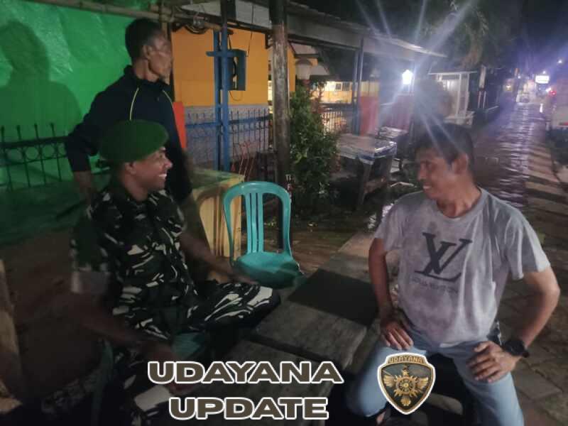 Koramil 1628-01/Taliwang Gelar Patroli Malam, Babinsa Ingatkan Warga Tentang Ketertiban