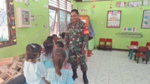 Ribuan Siswa di Nubatukan Terima Makan Bergizi Gratis, Babinsa Lakukan Pendampingan