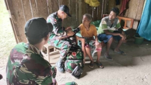 Yonarmed 12 Kostrad Peduli Kesehatan, Warga Alas Utara Sambut Antusias
