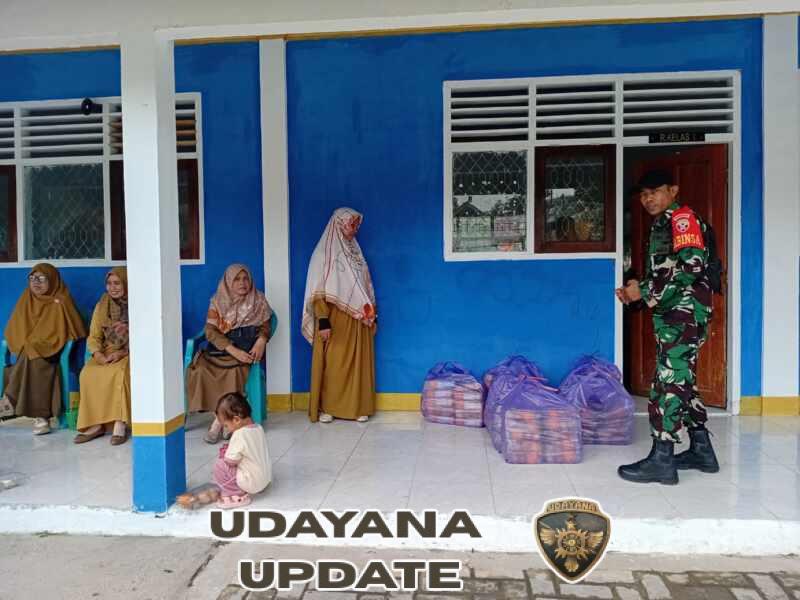 Babinsa Desa Mpili Awasi Program Makan Bergizi di Kec. Donggo Timur