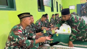Satgas Pamtas Yonarmed 12 Kostrad Jalin Ukhuwah dengan Santri Ponpes Al Muhajirin Atambua