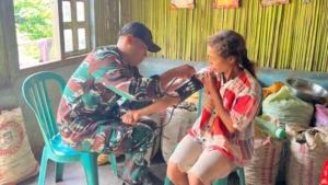 Aksi Kemanusiaan Yonarmed 12 Kostrad di Ujung Timur Negeri