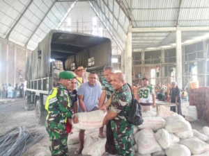 Wujud Kepedulian Sosial, Dandim 1618/TTU Salurkan Bantuan Material untuk Rumah Ibadah Gereja Santo Mikael Bitefa