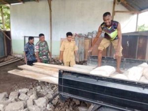 Sinergi Babinsa dan Perangkat Desa Wailawar Jaga Keamanan dan Ketertiban