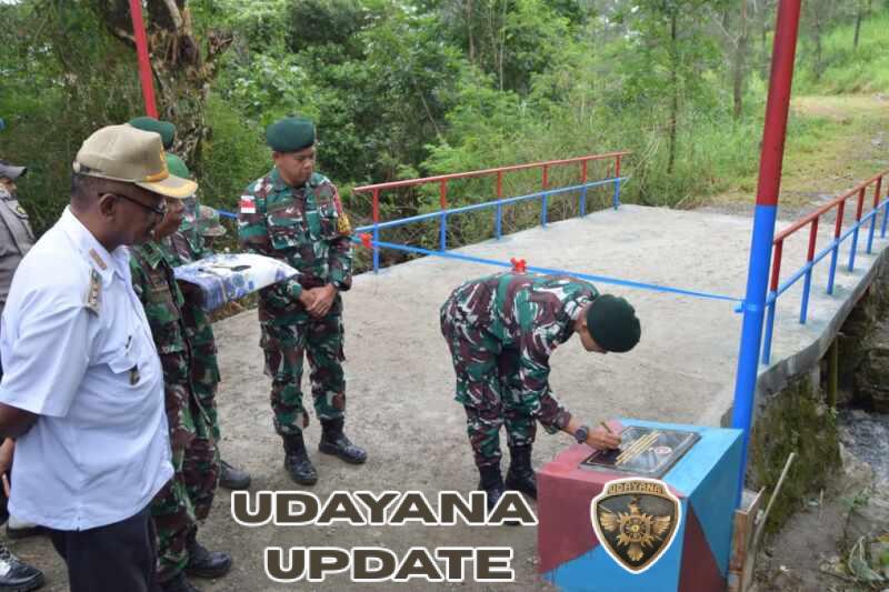 Satgas Pamtas Yonarhanud 2 Kostrad Resmikan Jembatan Alap Alap, Hubungkan Desa Saenam dan Desa Fatuneno