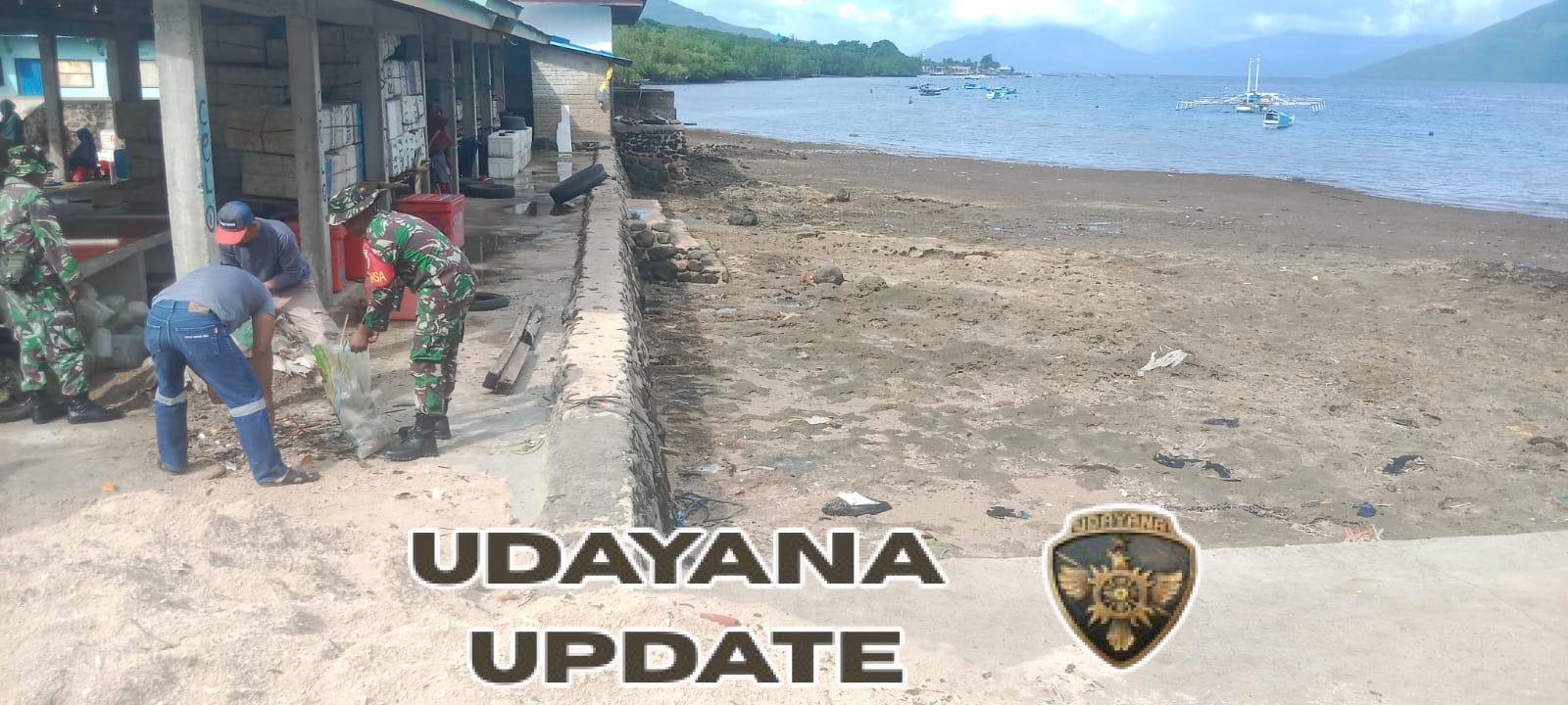 Koramil 1624-05/Solor Gelar Jumat Bersih di Pasar Botang dan Pantai Lohayong