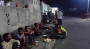 Patroli Kongkow-Kongkow, Babinsa Lenek Pesiraman Perkuat Kamtibmas Bersama Warga