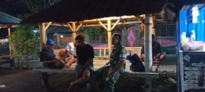 Patroli Malam Koramil 1628-02/Sekongkang Jaga Kamtibmas Wilayah