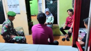 Babinsa Koramil 1628-01/Taliwang Gelar Patroli Malam, Situasi Wilayah Tetap Kondusif