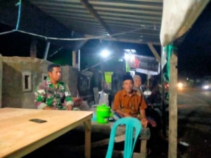 Koramil Jereweh Gencarkan Patroli Malam, Siapkan Kegiatan Komsos Babinsa