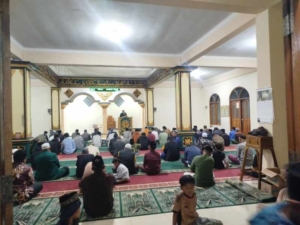 Serka Karolus Kaeliku Pimpin Pengamanan, Koramil 1612-01/Ruteng Jaga Kondusifitas Ramadan