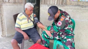 Yonarmed 12 Kostrad Hadirkan Layanan Kesehatan Keliling di Perbatasan