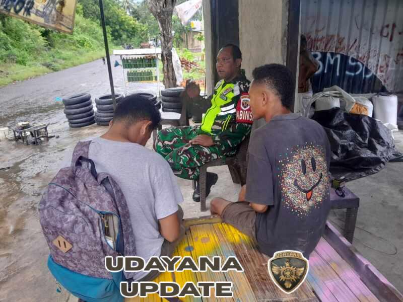 Pererat Kedekatan dengan Warga, Babinsa Niopanda Aktif Pantau Situasi Wilayah