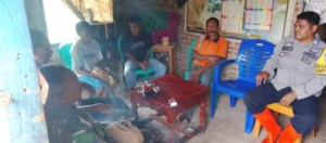 Babinsa dan Bhabinkamtibmas Sampaikan Imbauan Kerukunan di Bulan Ramadhan di Desa Waiula