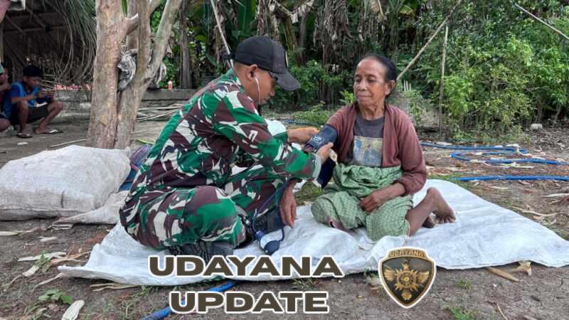 Yonarmed 12 Kostrad Laksanakan Layanan Kesehatan Door to Door untuk Lansia di Perbatasan