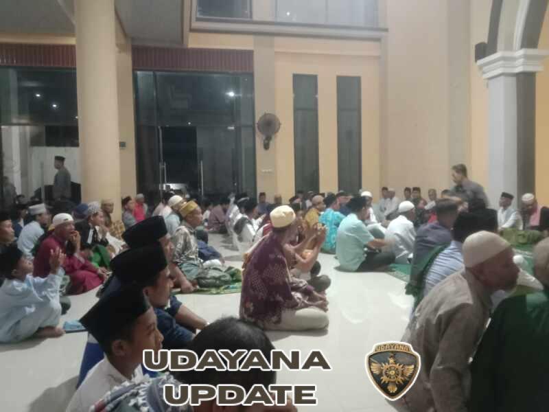 Danramil 1614-01/Dompu Hadiri Safari Ramadhan dan Peringatan Nuzulul Qur’an di Masjid Babussalam Nowa