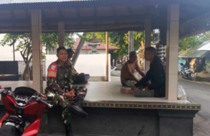 Babinsa Laksanakan Komsos, Perkuat Sinergi dengan Warga