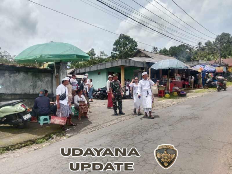 Babinsa Peninjoan Kawal Prosesi Upacara Dewa Yadnya, Pastikan Kegiatan Aman dan Khidmat