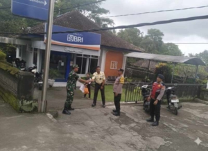 Anggota Koramil 1623-07/Bebandem Laksanakan Patroli Gabungan TNI-Polri Jelang Idul Fitri dan Nyepi