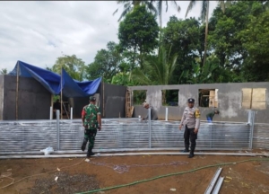 Dukung Program Pemenuhan Gizi, Babinsa Kubu Tinjau Pembangunan SPPG di Wilayah Binaan