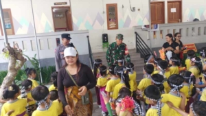 Ogoh-Ogoh Mini Meriahkan Jalan Tukad Melangit, Babinsa Pastikan Pawai Anak Aman