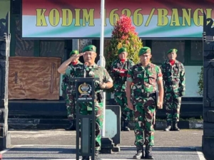 Kodim 1626/Bangli Gelar Upacara Bendera 17-an, Dandim Tekankan Kesiapsiagaan dan Soliditas Prajurit
