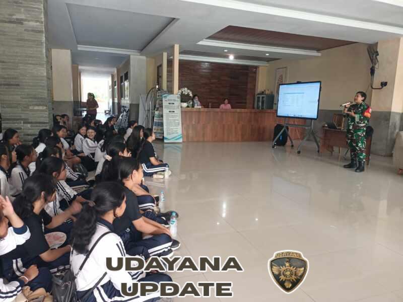 Tanamkan Nilai Kebinekaan Sejak Dini, Danramil Tabanan Berikan Pembekalan Karakter kepada Siswa SMK Bintang Persada