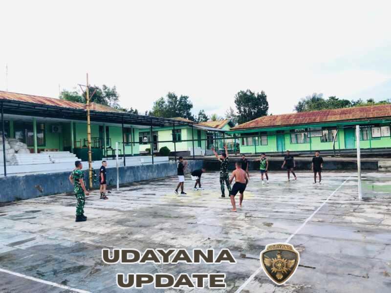 Kodim 1621/TTS Fasilitasi TC Volly, Pelajar Dibina Langsung Oleh Anggota Kodim Serda Andi, dan Kopda Melky