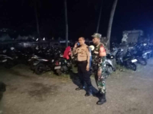 Babinsa Medahan Amankan Perayaan HUT ke-30 Club Sekuter Dewata Bali di Pantai Masceti
