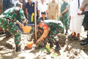 Dandim 1617/Jembrana Pimpin Peletakan Batu Pertama Jembatan Perintis Garuda di Yehembang Kangin