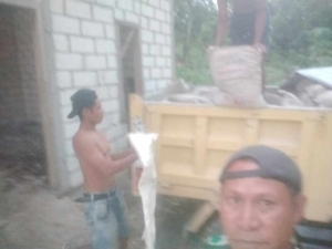 Babinsa Sertu Markus Anin Lakukan Monitoring Proyek KDKMP di Desa Sanggaoen, Rote Ndao