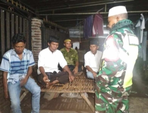 Aktifkan Siskamling, TNI Ajak Warga Jaga Keamanan Lingkungan