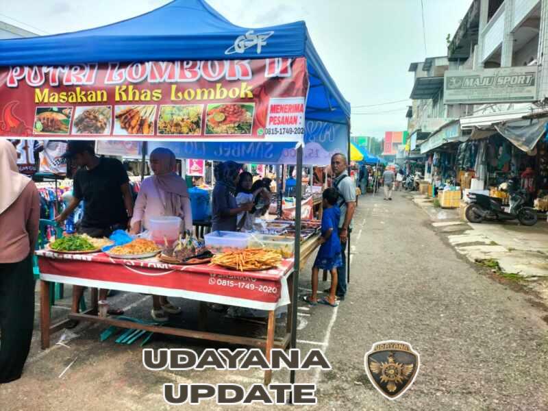 Babinsa Koramil 1608-01/Rasanae Monitor Pasar Ramadhan Kota Bima