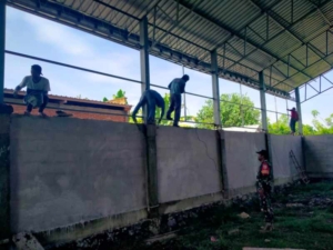 Babinsa Jereweh Awasi Koperasi Merah Putih di Desa Dasan Anyar